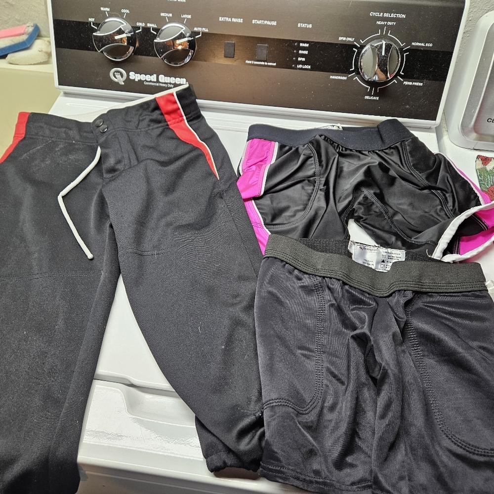 Softball clothes - Picture 5 of 6
